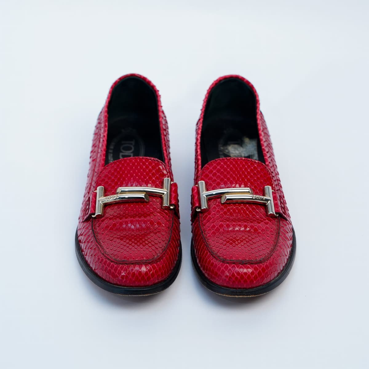 Tod’s Red Python Leather Loafers — photo 1 of 5