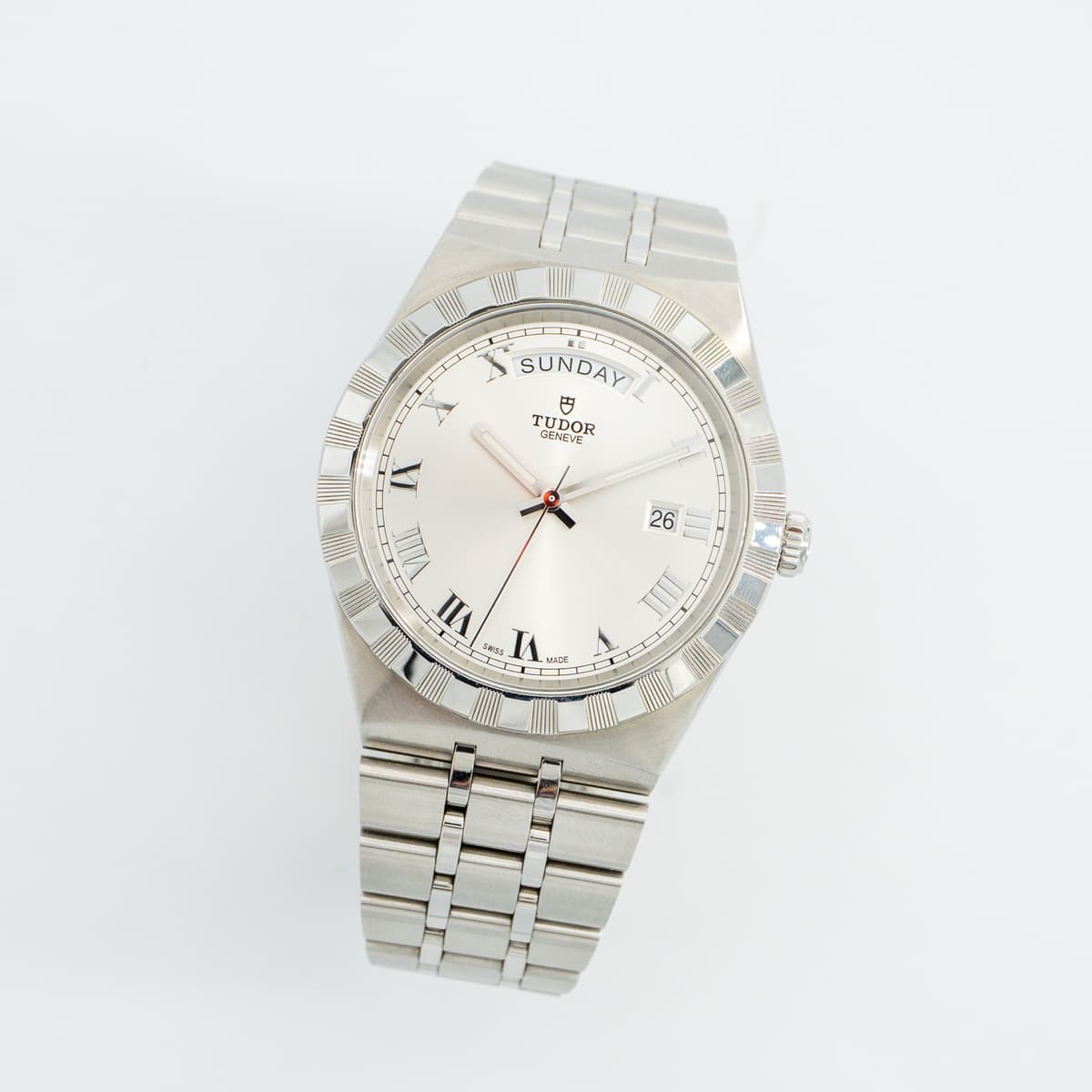 TUDOR Royal 41 — photo 1 of 2